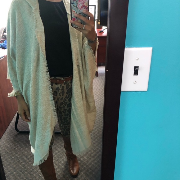 BRAND NEW! Free People Knubby Hooded Kimono - Picture 8 of 10